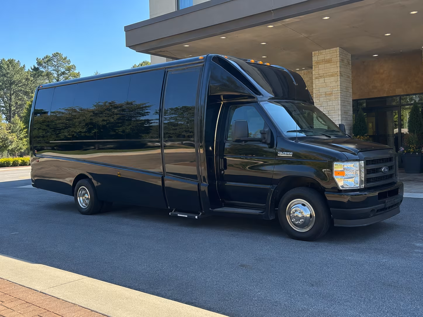 glendale prom transportation onboard seating