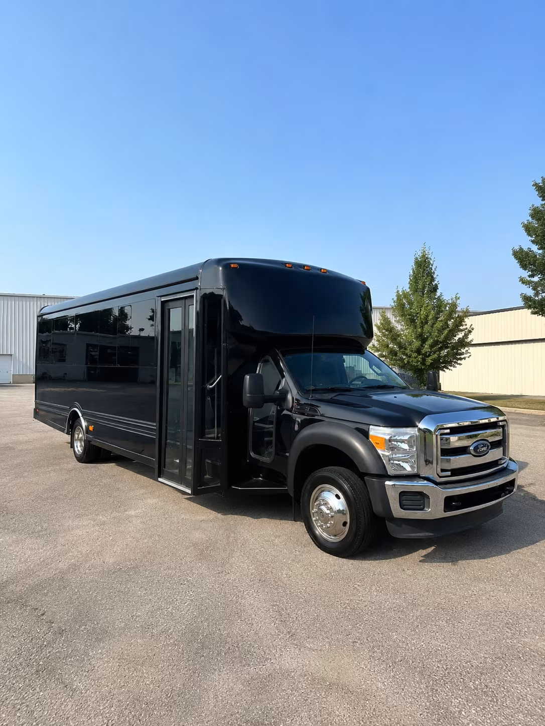 party buses in glendale for a prom night your group will never forget